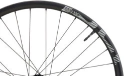 E-thirteen Set De Roues Espec Race Carbon Enduro Boost 27,5" 13 E-thirteen Set De Roues Espec Race Carbon Enduro Boost 27,5" -Magasin De Pièces De Vélo 381600