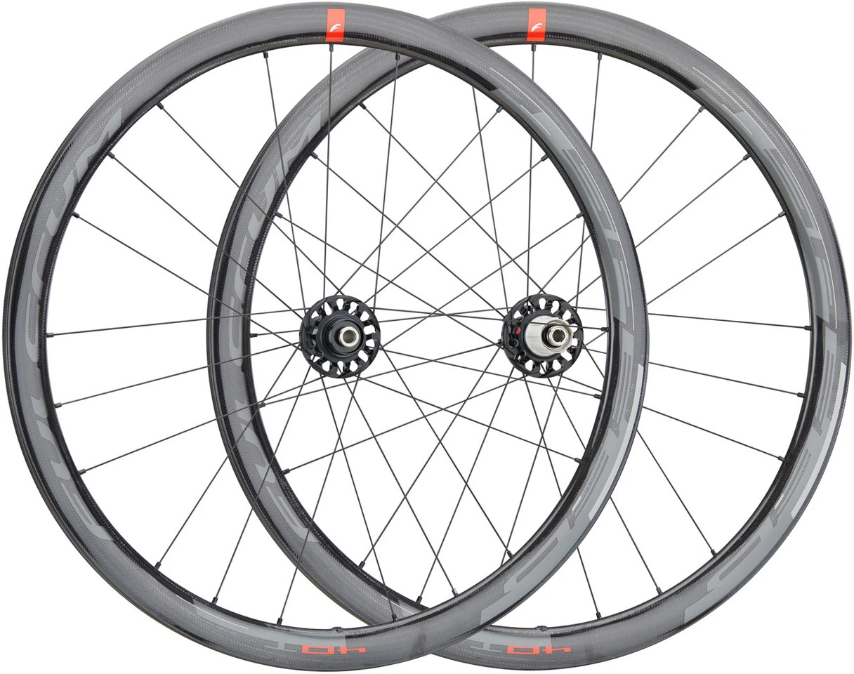 Fulcrum Set De Roues En Carbone Speed 40T Disc Center Lock Tubular 28" 1 Fulcrum Set De Roues En Carbone Speed 40T Disc Center Lock Tubular 28"